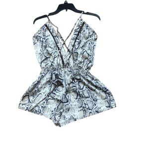 N1 los ángeles.Elegant White and Gray Jumpsuit with Chic Design